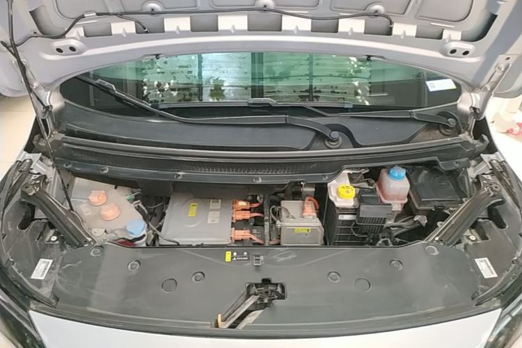 Used AION Y 2023 Younger Engine Bay