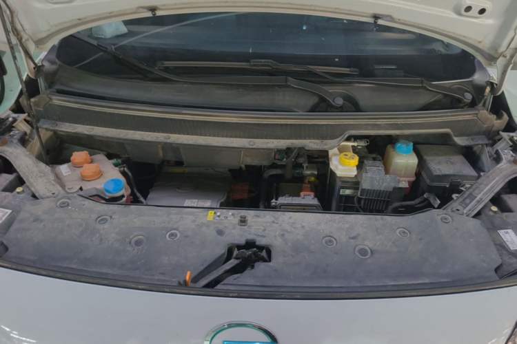 Used AION Y 2023 Younger Engine Bay