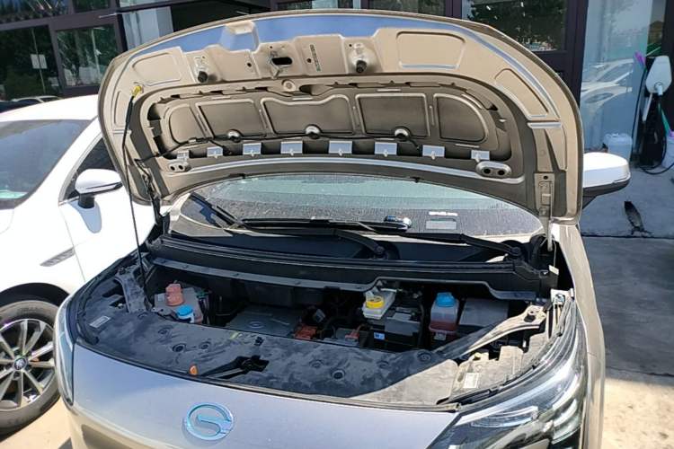 Used AION Y 2023 Younger Engine Bay