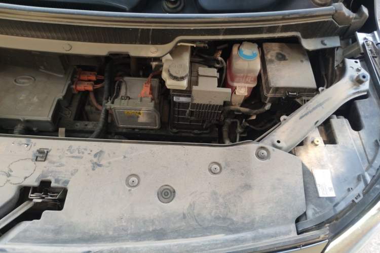 Used AION Y 2023 Plus 510 Smart Edition Engine Bay Left