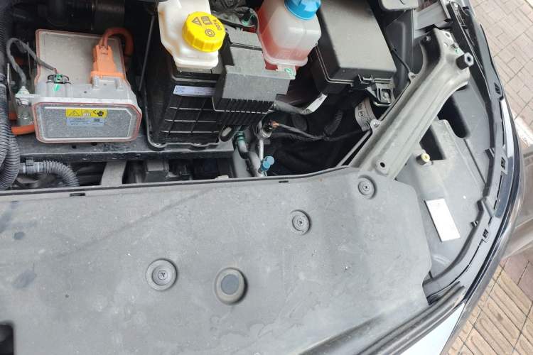 Used AION Y 2023 Plus 510 Enjoy Edition Engine Bay Left