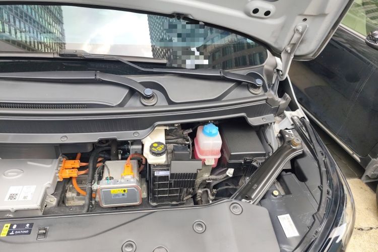 Used AION Y 2023 Plus 510 Smart Edition Engine Bay Left