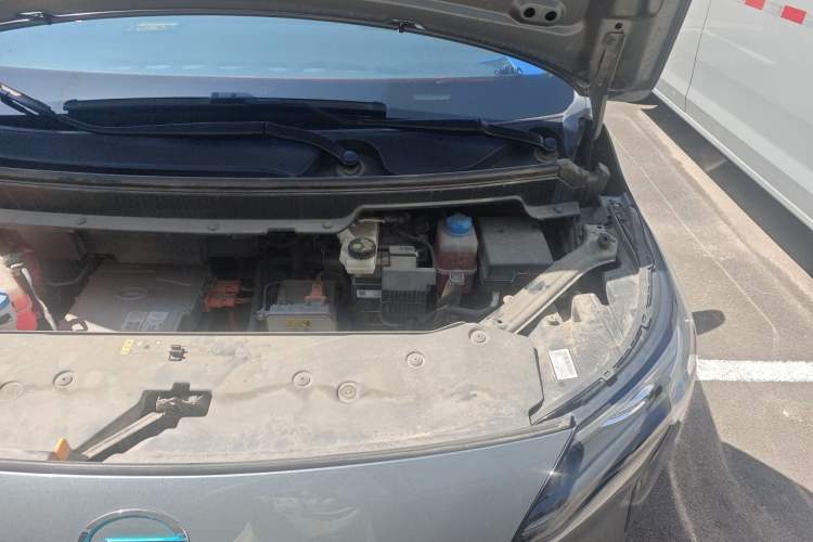 Used AION Y 2023 Plus 510 Smart Edition Engine Bay Left