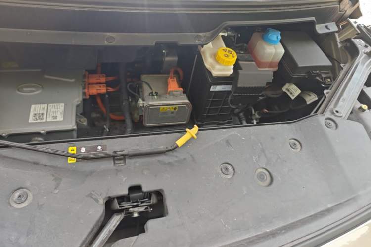 Used AION Y 2023 Plus 510 Enjoy Edition Engine Bay Left