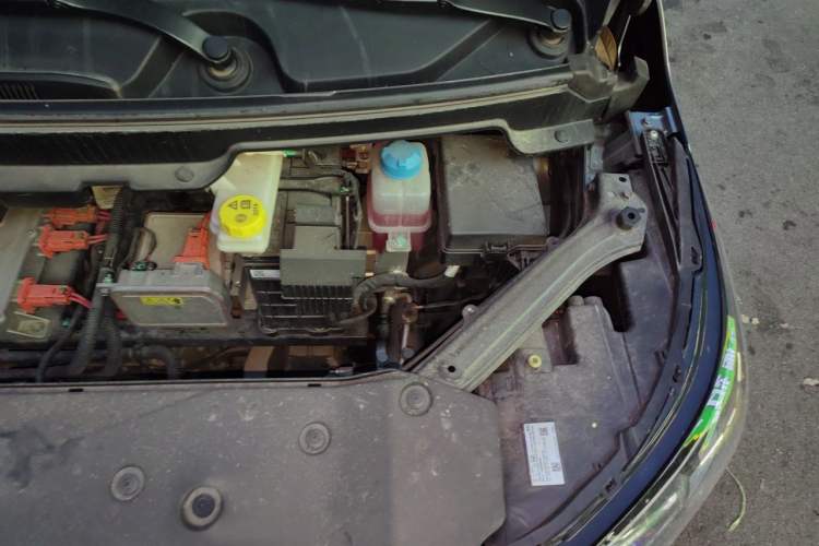 Used AION Y 2023 Plus 510 Enjoy Edition Engine Bay Left
