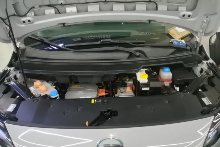 Used AION Y 2023 Younger Engine Bay