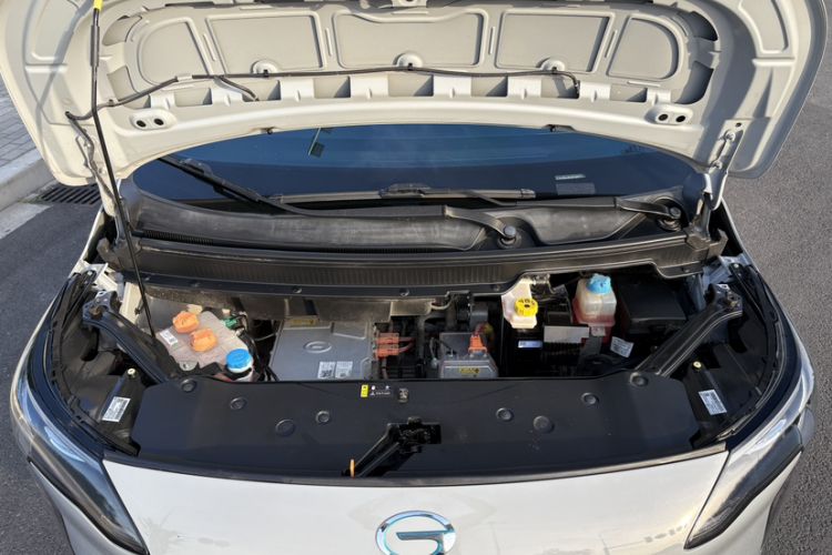 Used AION Y 2023 Plus 510 Smart Edition Engine Bay