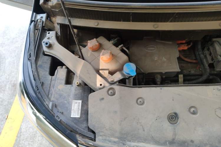 Used AION Y 2023 Plus 510 Smart Edition Engine Bay Right