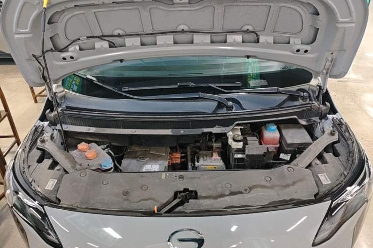Used AION Y 2023 Plus 510 Smart Edition Engine Bay