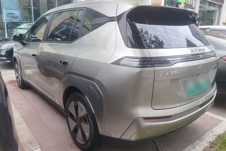 Used AION Y 2023 Younger Exterior 2