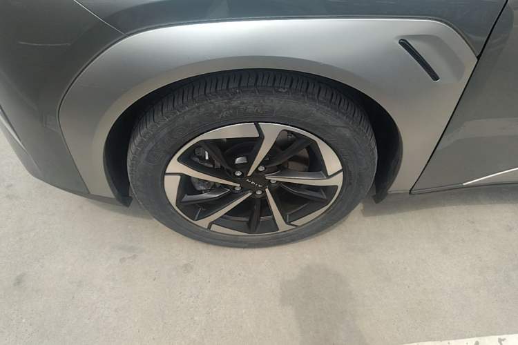Used AION Y 2023 Plus 510 Smart Edition Exterior 2