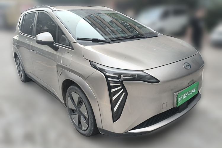 Used AION Y 2023 Younger Exterior 2