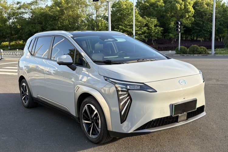 Used AION Y 2023 Plus 510 Smart Edition Exterior 2