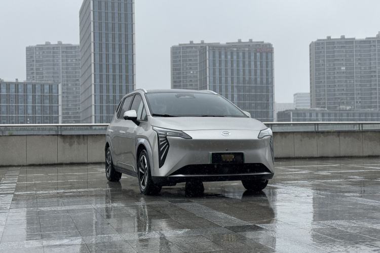 Used AION Y 2023 Younger Star Edition Exterior 2