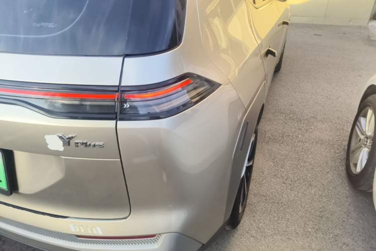 Used AION Y 2023 Younger Star Edition Exterior 3