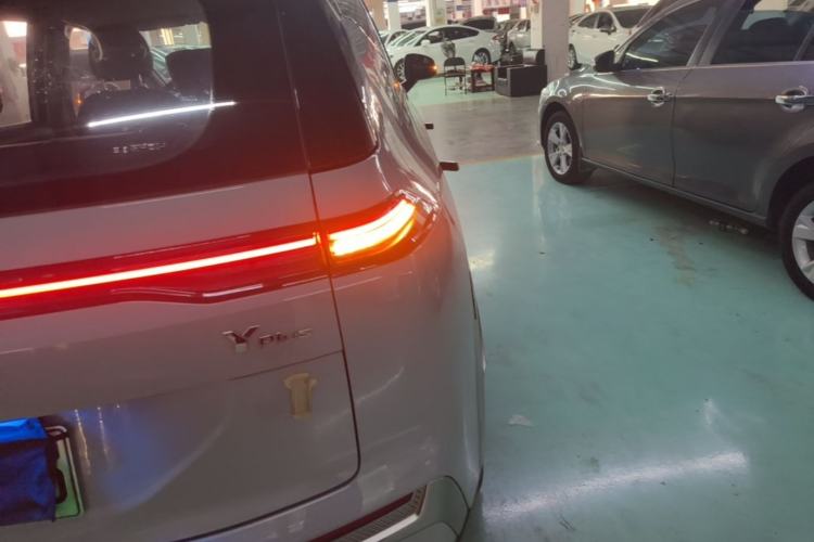 Used AION Y 2023 Younger Exterior 3