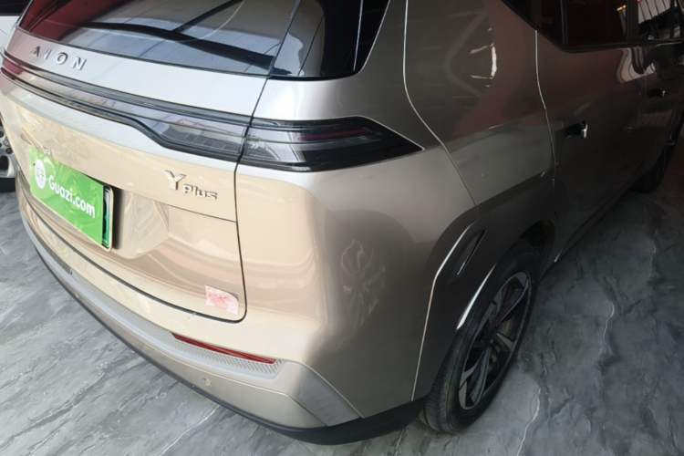 Used AION Y 2023 Younger Star Edition Exterior 3
