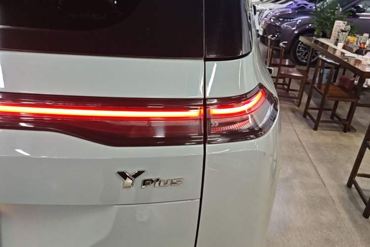 Used AION Y 2023 Plus 510 Smart Edition Exterior 3