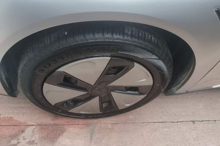Used AION Y 2023 Younger Exterior 4