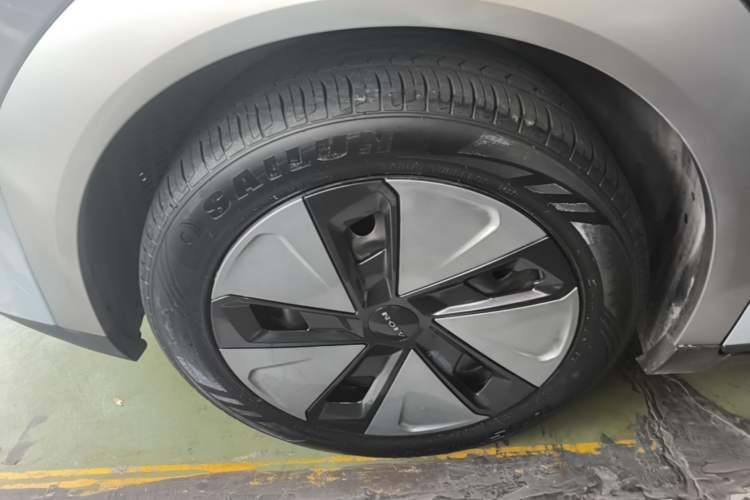 Used AION Y 2023 Plus 510 Enjoy Edition Exterior 4