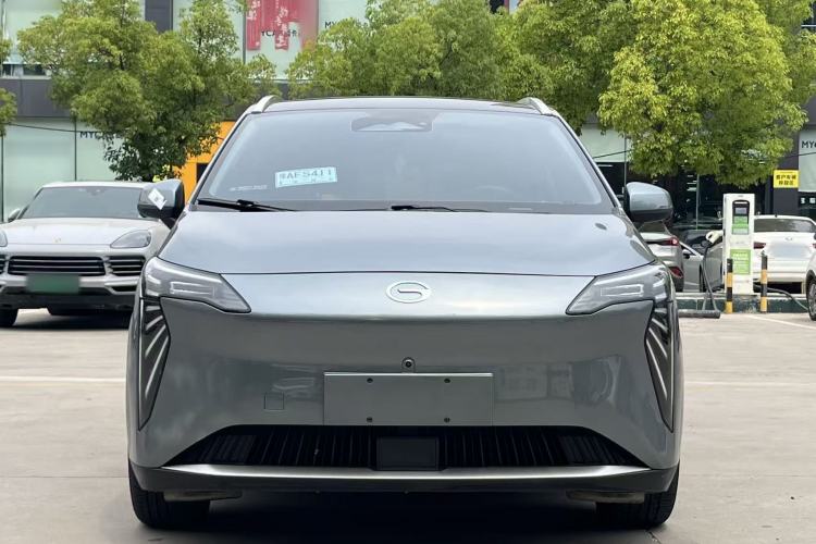 Used AION Y 2023 Plus 510 Smart Edition Exterior 4