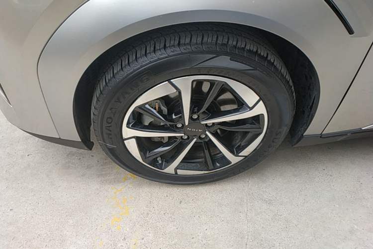 Used AION Y 2023 Plus 510 Smart Edition Exterior 4