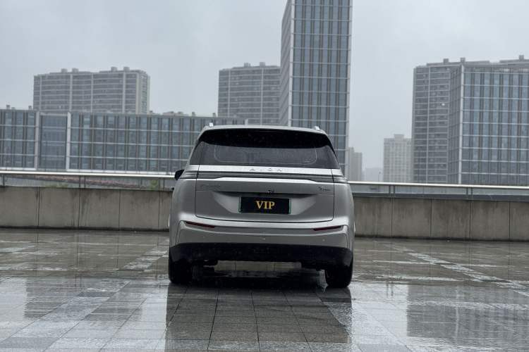 Used AION Y 2023 Younger Star Edition Exterior 4
