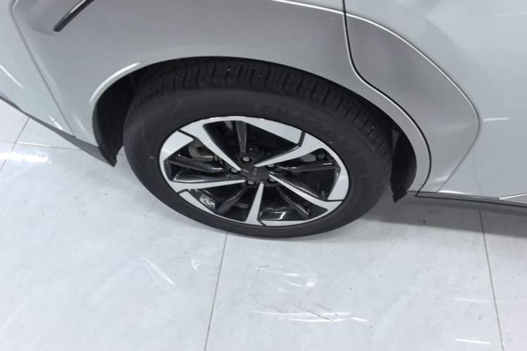 Used AION Y 2023 Younger Star Edition Exterior 5
