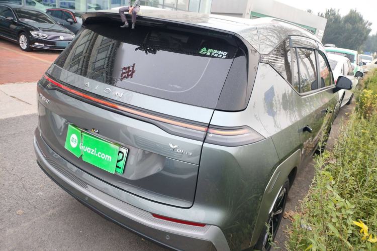 Used AION Y 2023 Younger Exterior 5