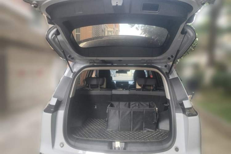 Used AION Y 2023 Younger Exterior 5