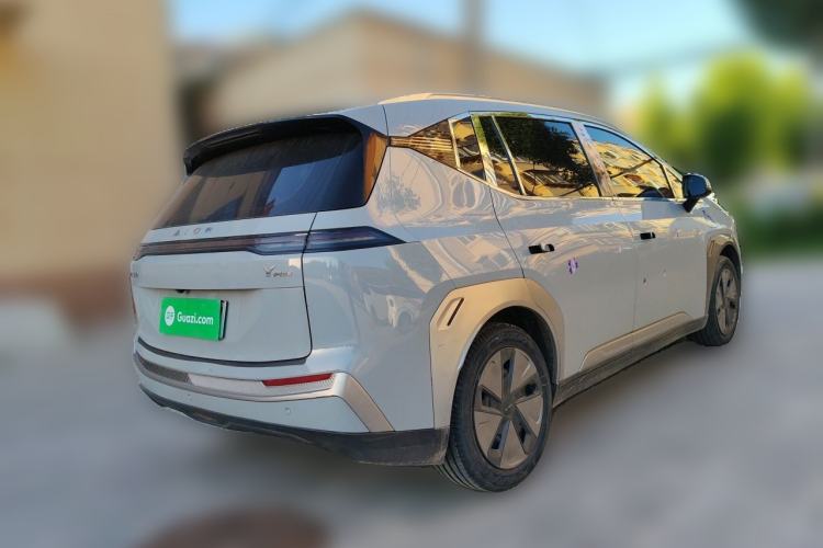 Used AION Y 2023 Younger Exterior 5