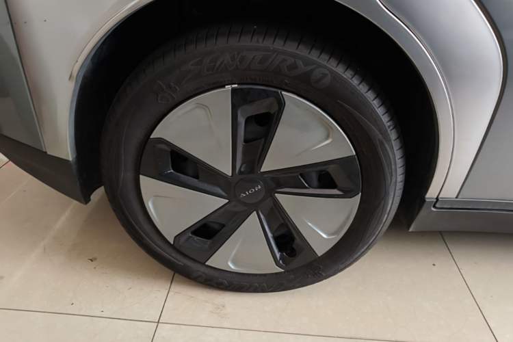 Used AION Y 2023 Plus 510 Enjoy Edition Exterior 5