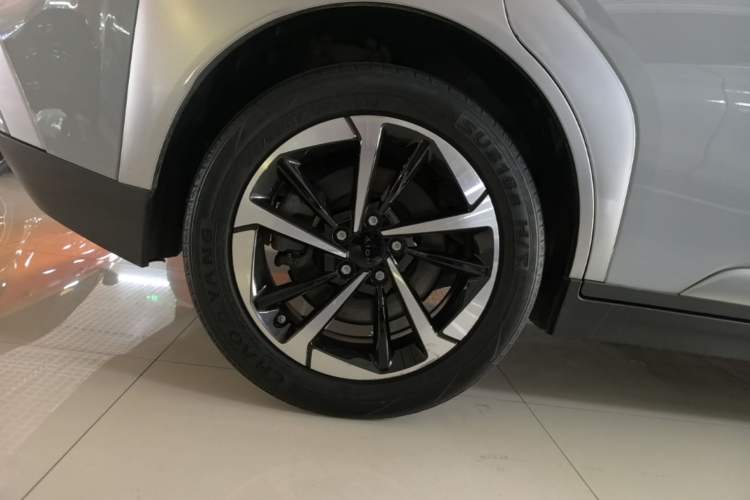 Used AION Y 2023 Plus 510 Smart Edition Exterior 5
