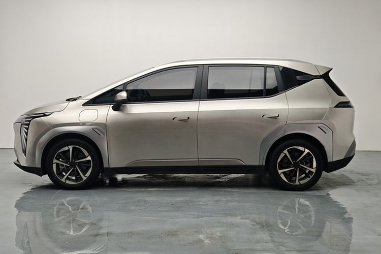 Used AION Y 2023 Plus 510 Smart Edition Exterior 5