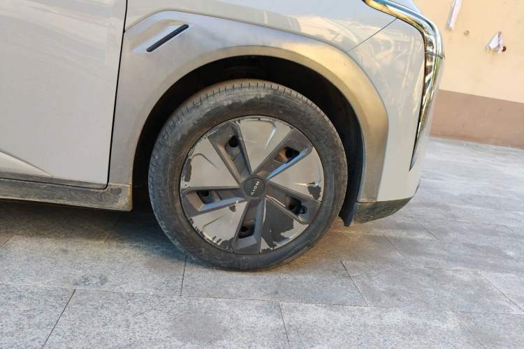 Used AION Y 2023 Younger Exterior 7