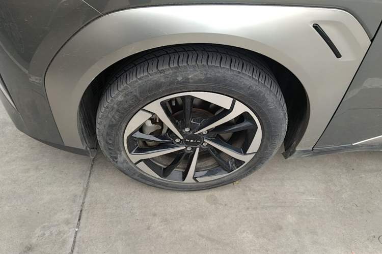 Used AION Y 2023 Plus 510 Smart Edition Exterior 7