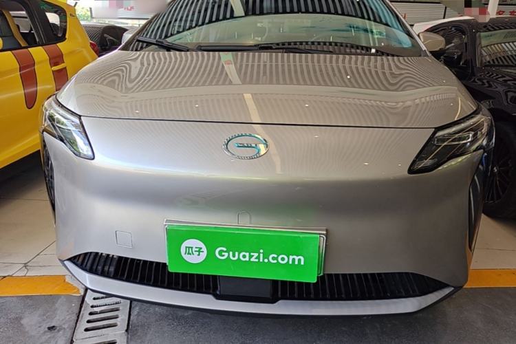Used AION Y 2023 Plus 610 Enjoy Edition Front
