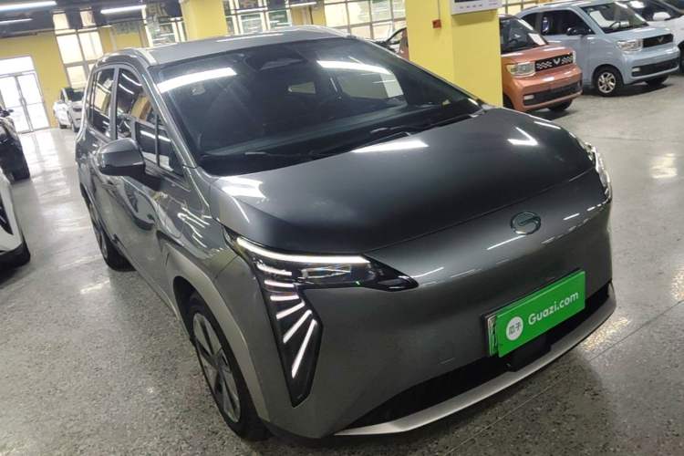 Used AION Y 2023 Plus 510 Enjoy Edition Front Right 45 Deg
