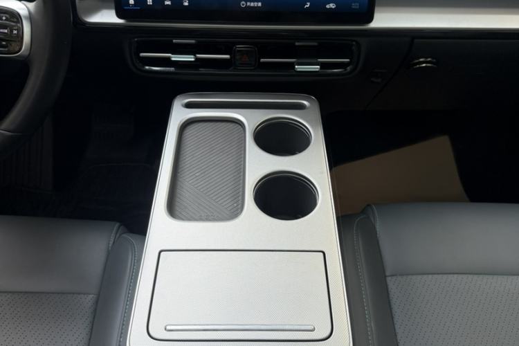 Used AION Y 2023 Younger Star Edition Gear Lever
