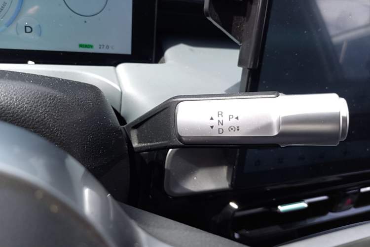 Used AION Y 2023 Plus 510 Smart Edition Gear Lever