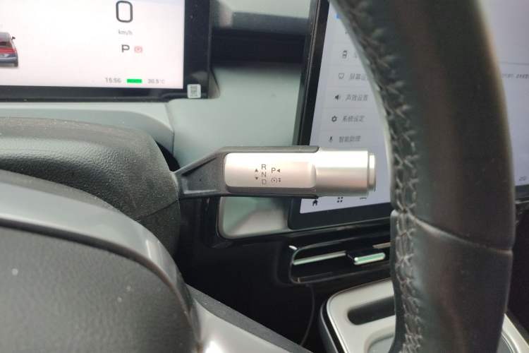 Used AION Y 2023 Plus 510 Enjoy Edition Gear Lever