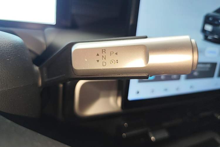 Used AION Y 2023 Plus 610 Smart Edition Ternary Lithium Gear Lever