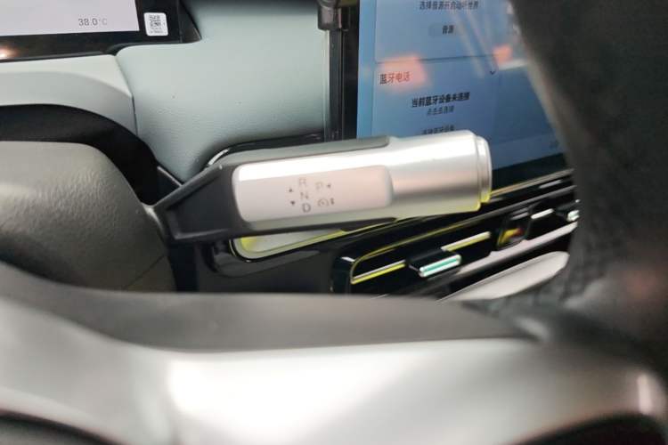 Used AION Y 2023 Plus 610 Enjoy Edition Gear Lever