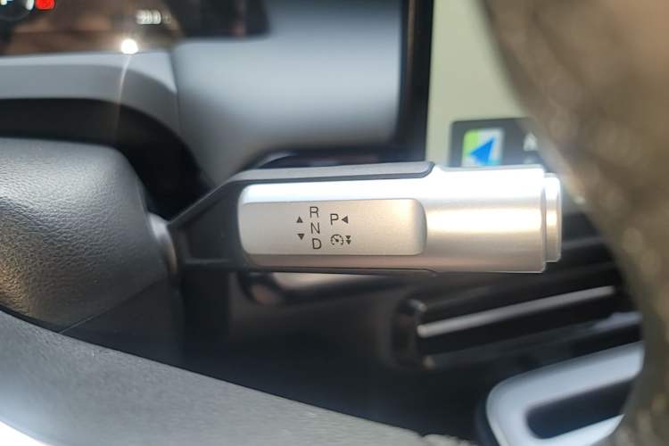 Used AION Y 2023 Plus 510 Enjoy Edition Gear Lever