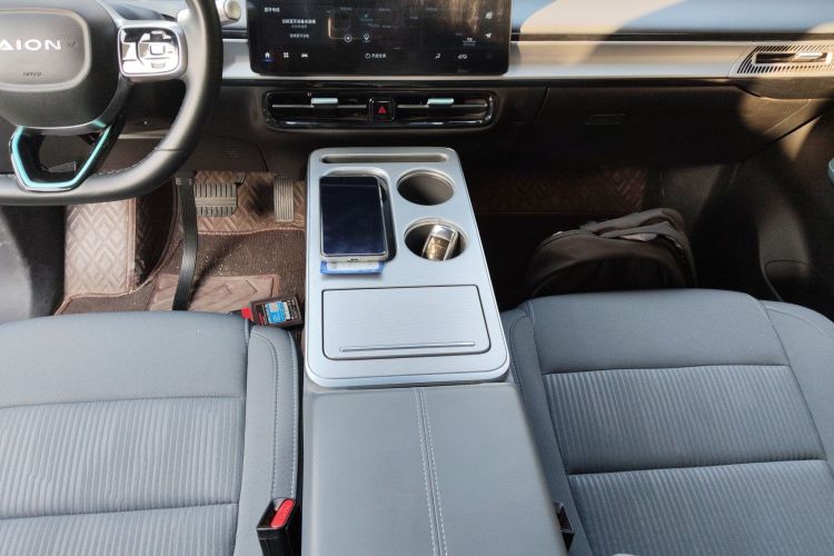 Used AION Y 2023 Plus 510 Enjoy Edition Gear Lever