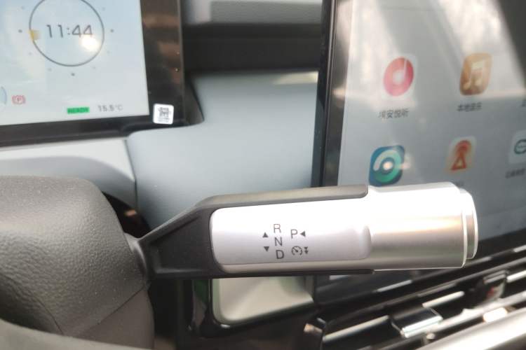 Used AION Y 2023 Younger Gear Lever
