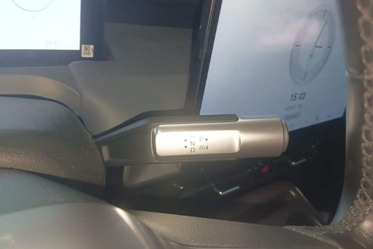 Used AION Y 2023 Plus 510 Enjoy Edition Gear Lever