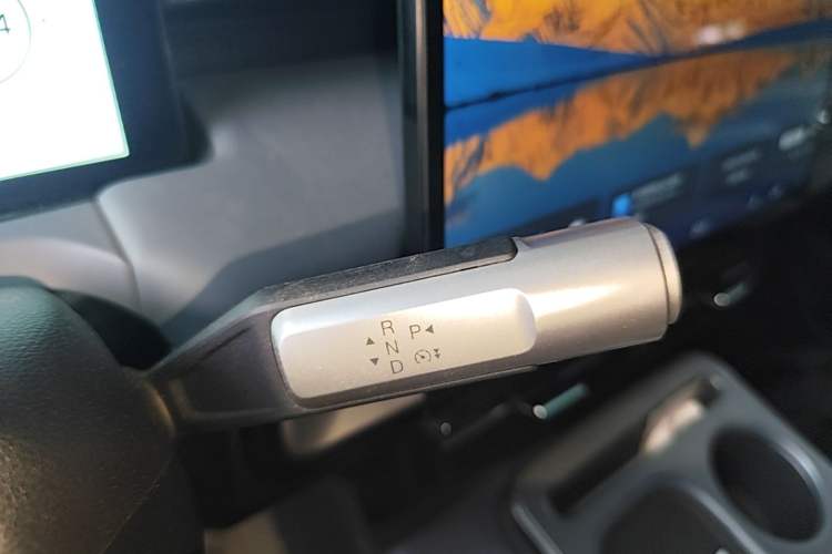 Used AION Y 2023 Plus 510 Enjoy Edition Gear Lever