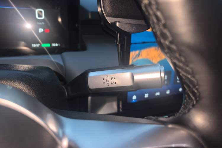 Used AION Y 2023 Younger Star Edition Gear Lever