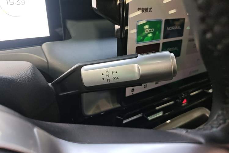 Used AION Y 2023 Plus 510 Smart Edition Gear Lever